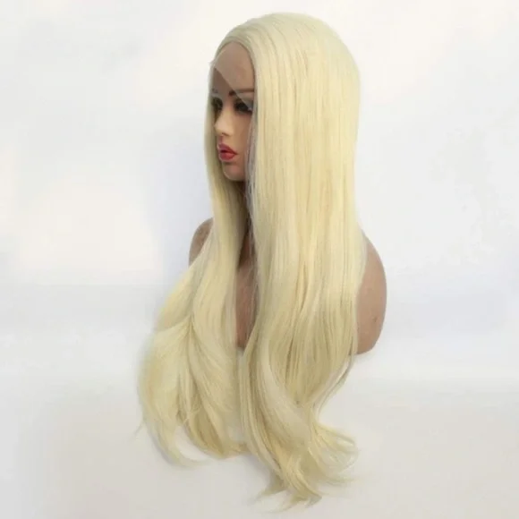 - ✨24” BLONDE STRAIGHT LACE FRONT WIG💫 *NEW*